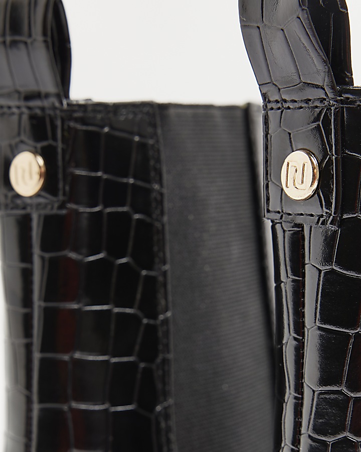 Black croc heeled chelsea boots