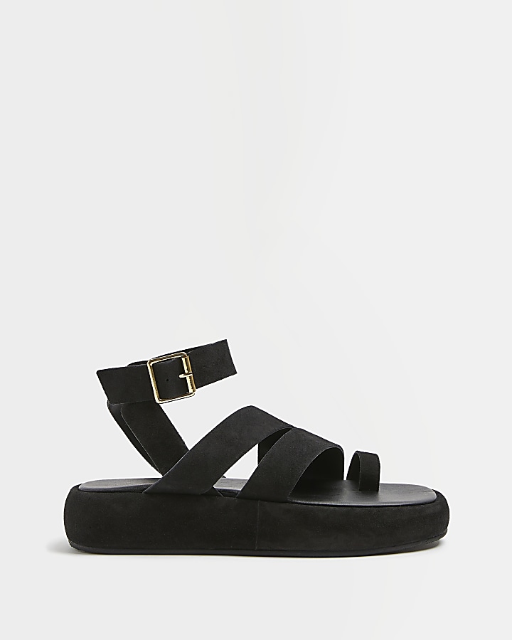 Black flatform gladiator sandals