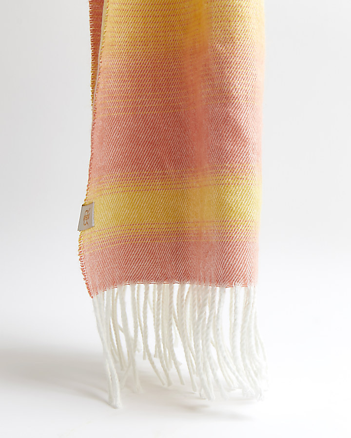 Pink ombre scarf