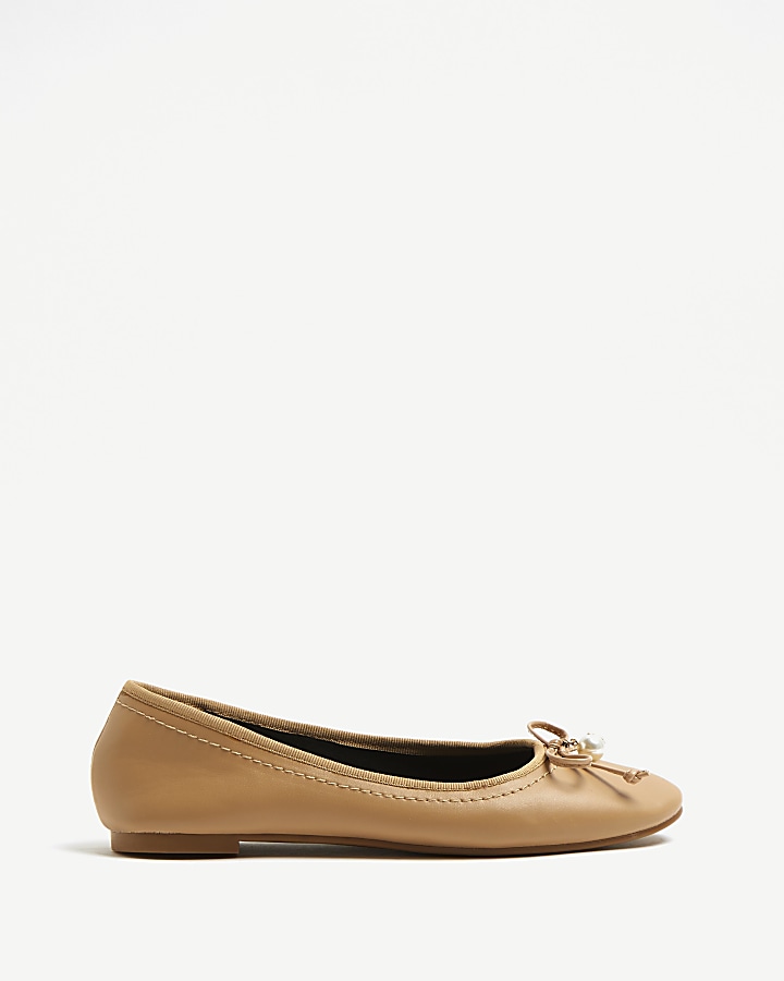 Beige bow detail ballet shoes