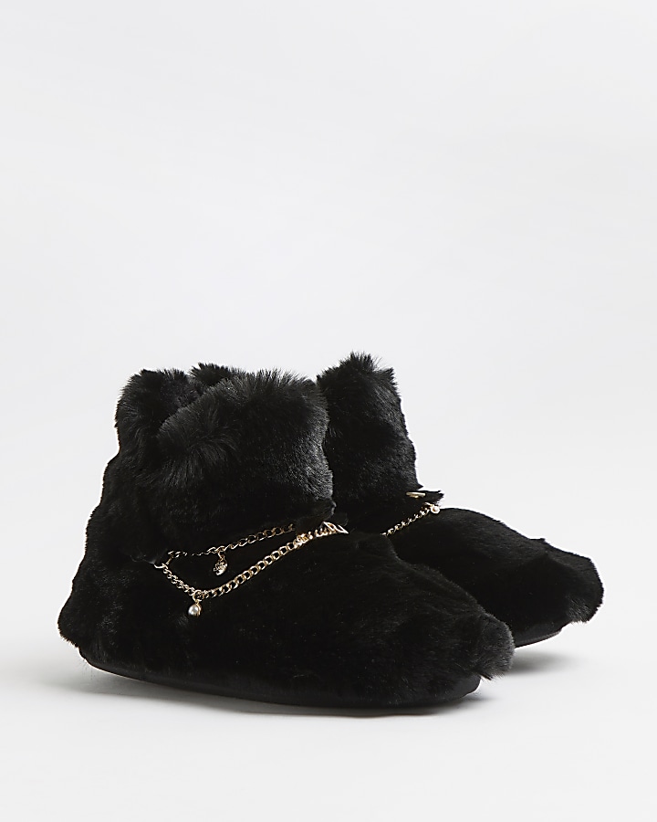 Black chain detail faux fur slipper boots