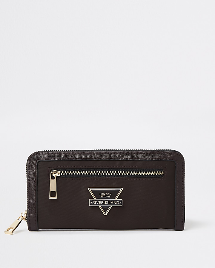 Brown RI branded purse