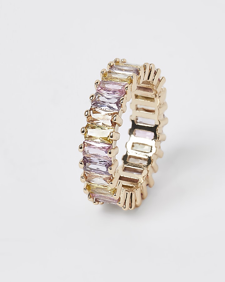 Gold baguette stone ring