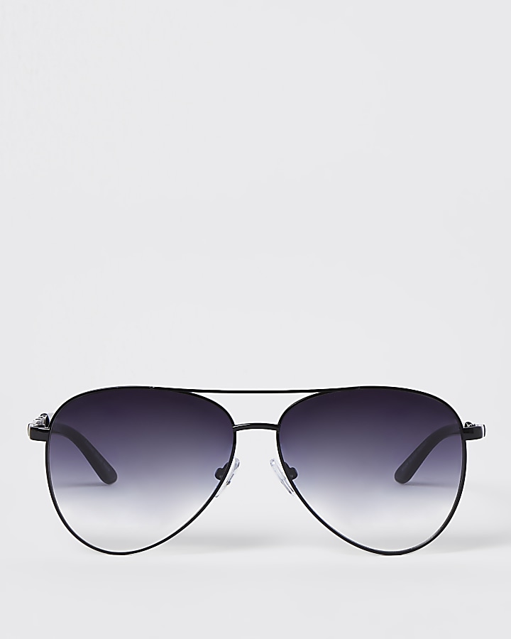 Black stud chain aviator sunglasses