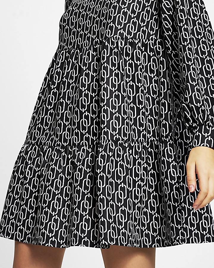 Black long sleeve chain print smock dress