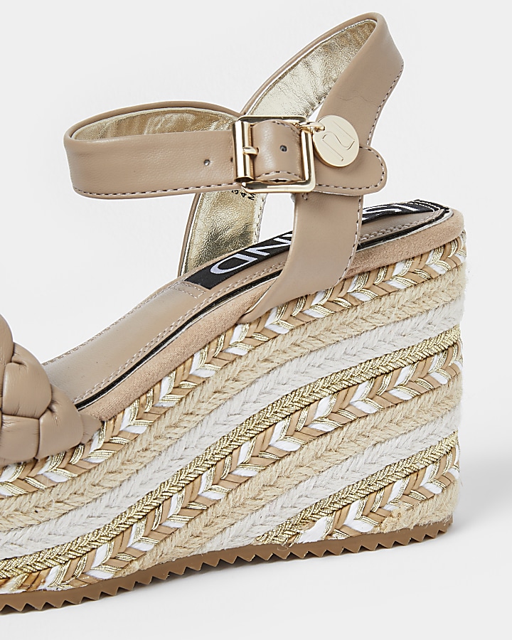 Beige weave faux leather wedge shoes