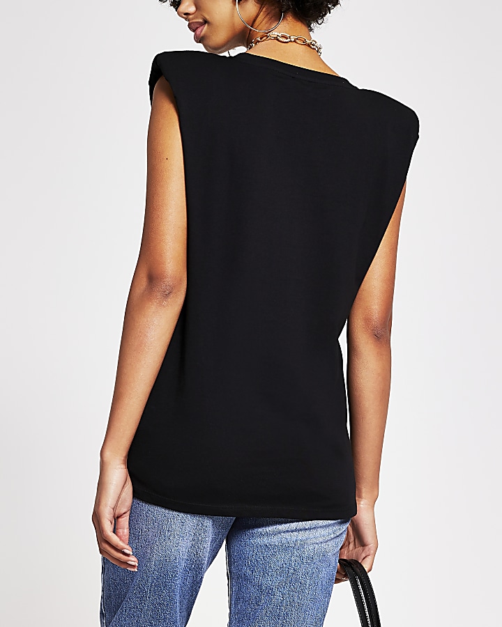 Black sleeveless shoulder pad T-shirt