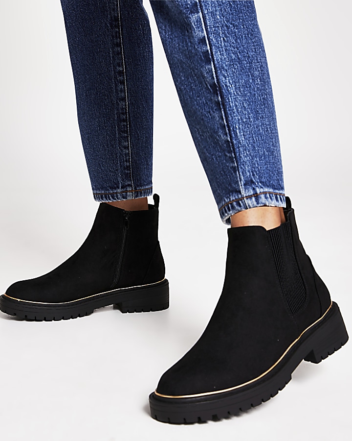 Black chunky chelsea boots