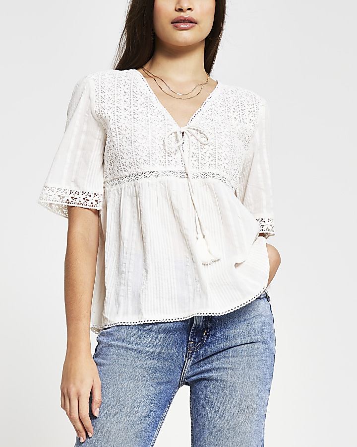Cream short sleeve embroidery top