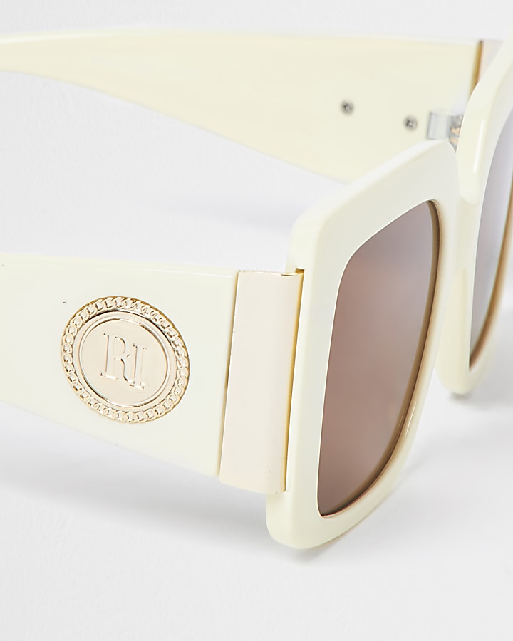Beige square glam sunglasses