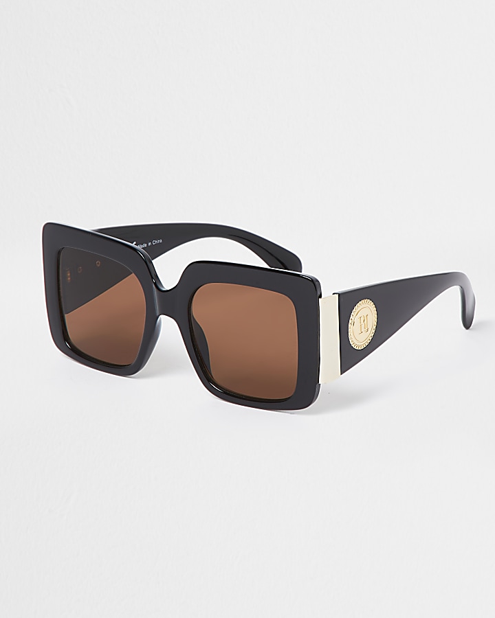 Black square glam sunglasses