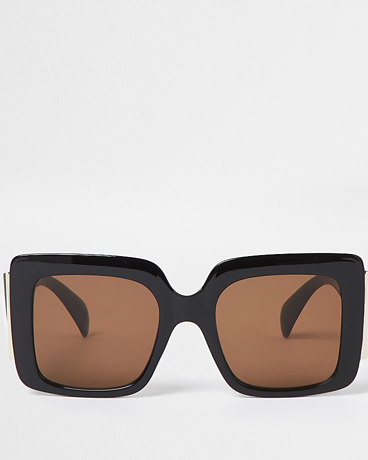 Black square glam sunglasses