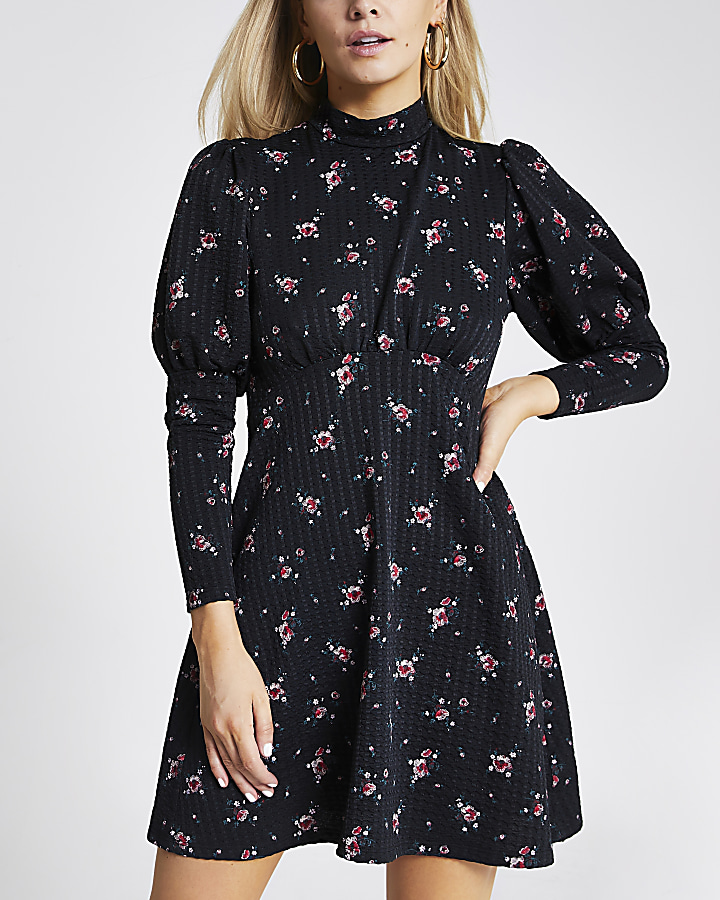 Petite black floral puff sleeve mini dress