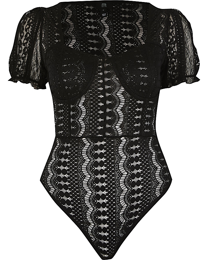 Petite black lace short sleeve bodysuit