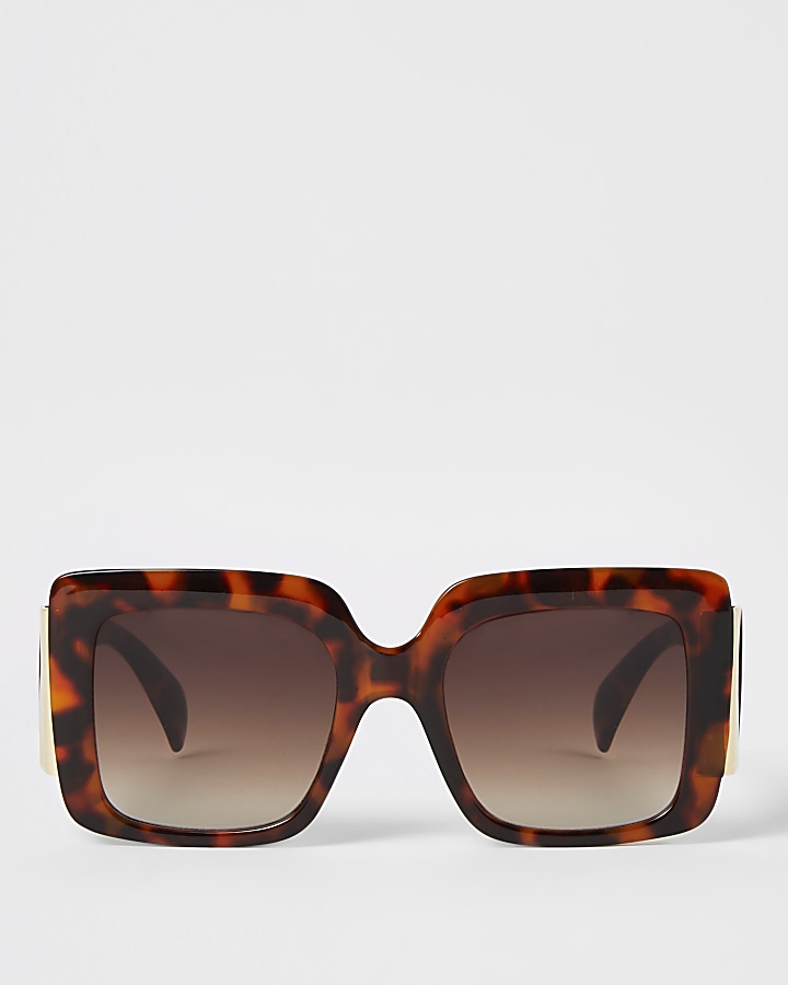 Brown tortoiseshell square sunglasses
