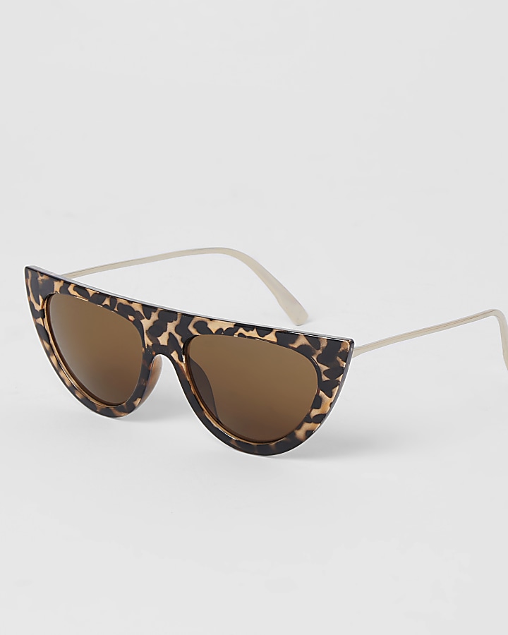 Brown tortoiseshell visor sunglasses