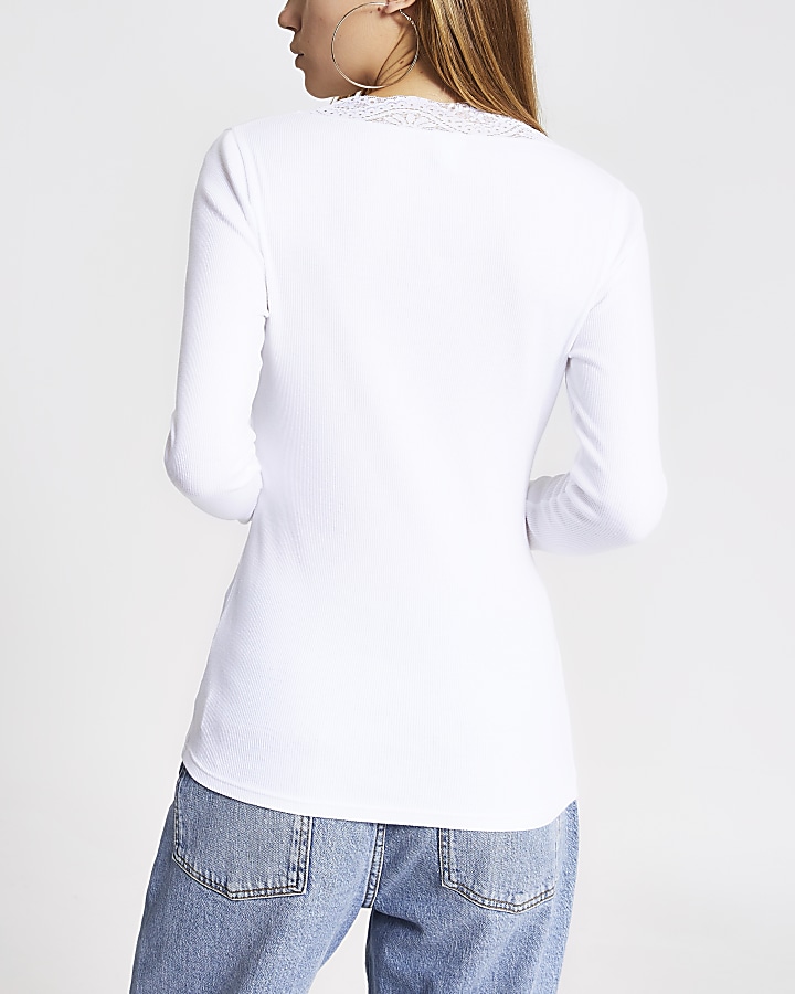 White lace V neck long sleeve fitted top
