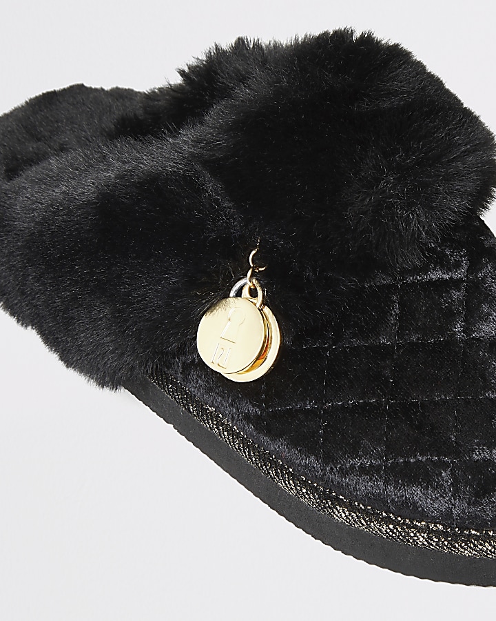Black velted quilted faux fur mule slippers