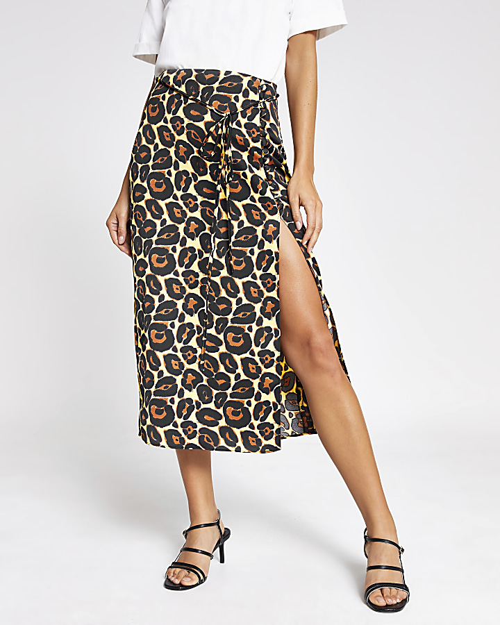 Beige leopard print thigh split midi skirt