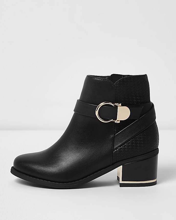 Girls black circle buckle block heel boots