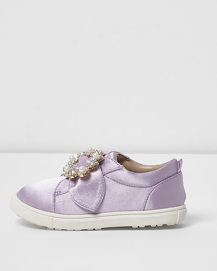 Mini girls lilac satin embellished plimsolls