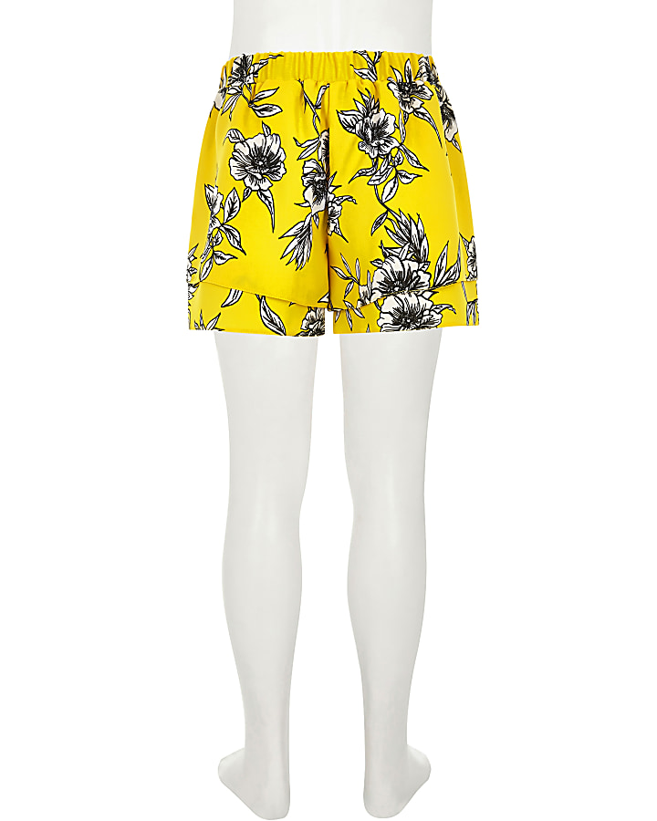 Girls yellow daisy print double layer shorts