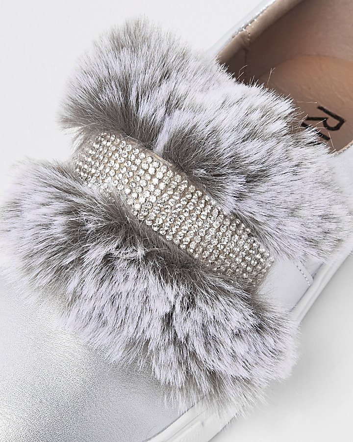 Girls silver faux fur diamante strap plimsoll