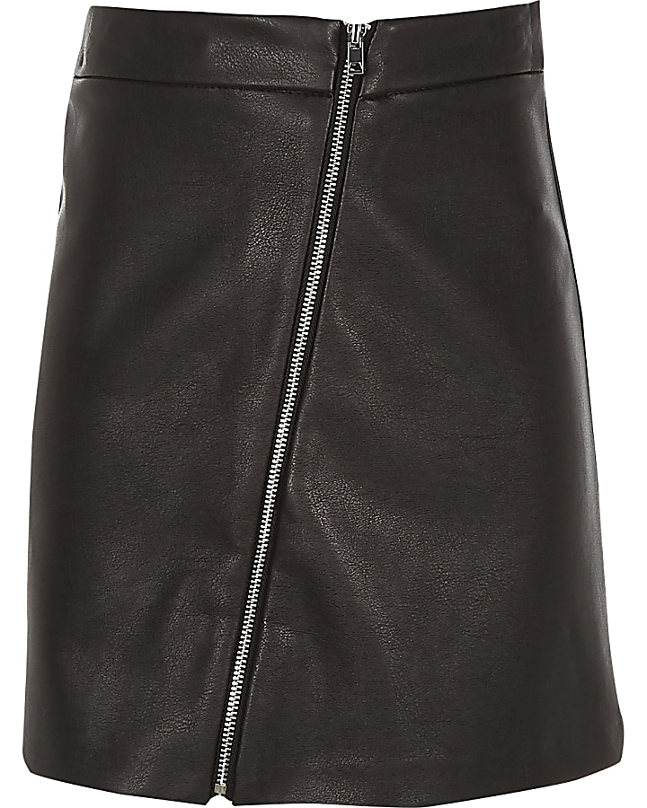 Girls black faux leather zip through skirt