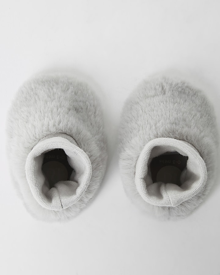 Baby grey faux fur sock booties