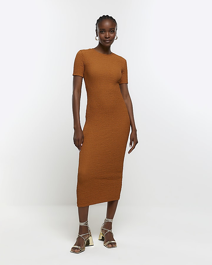 Orange short hot sale sleeve dress