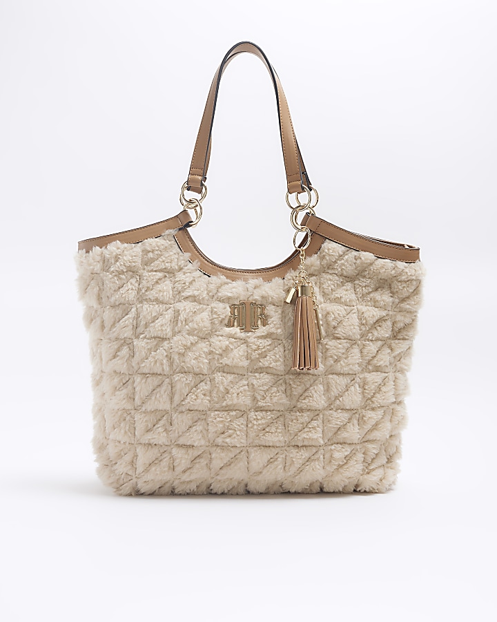 Beige quilted faux fur shopper bag