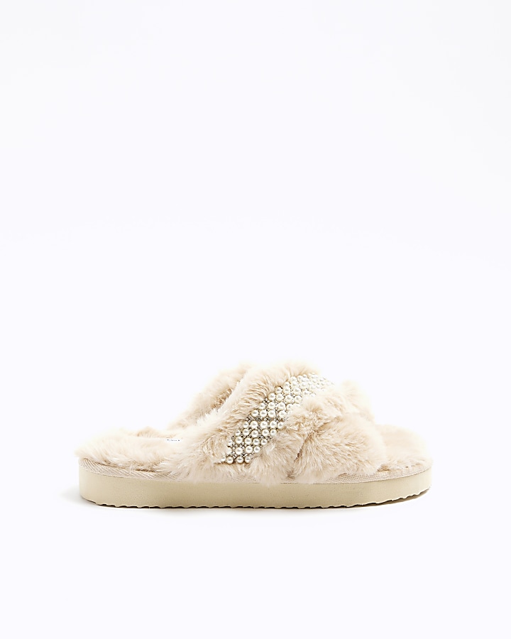 Cream faux fur pearl trim slippers