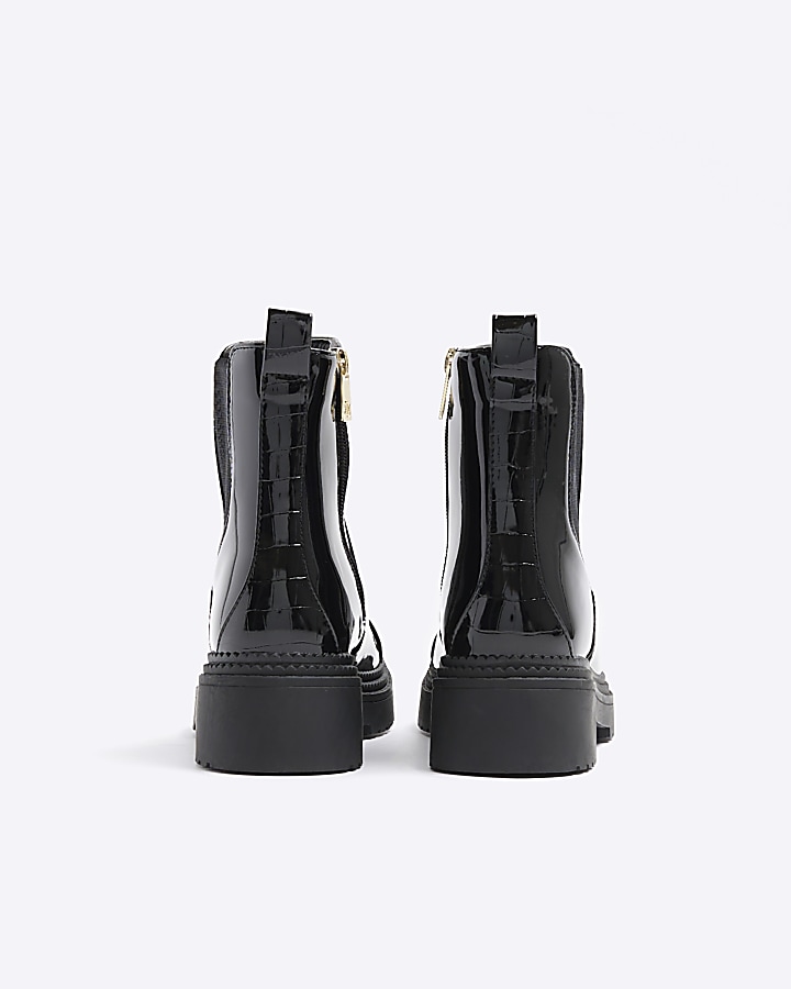 Black patent chunky Chelsea boots
