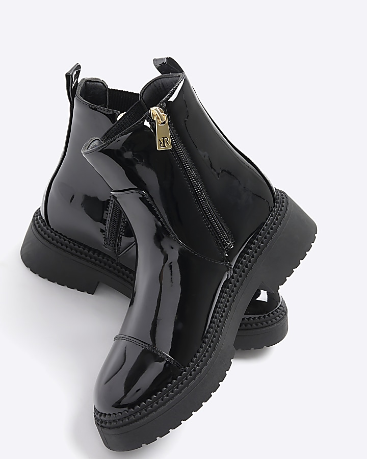 Black patent chunky Chelsea boots