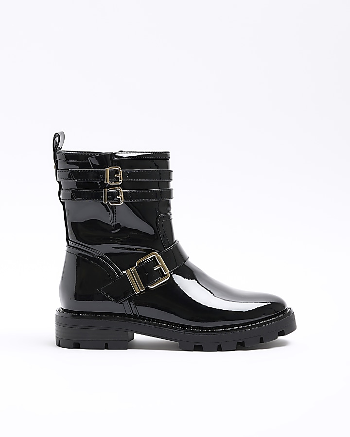 Black shiny store biker boots