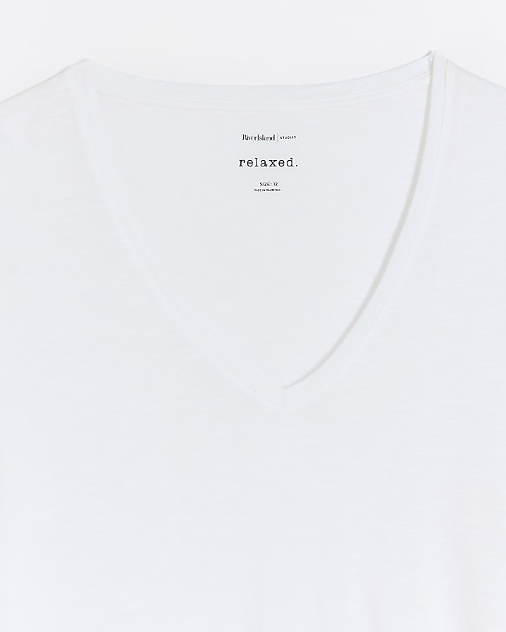 White lightweight long sleeve t-shirt