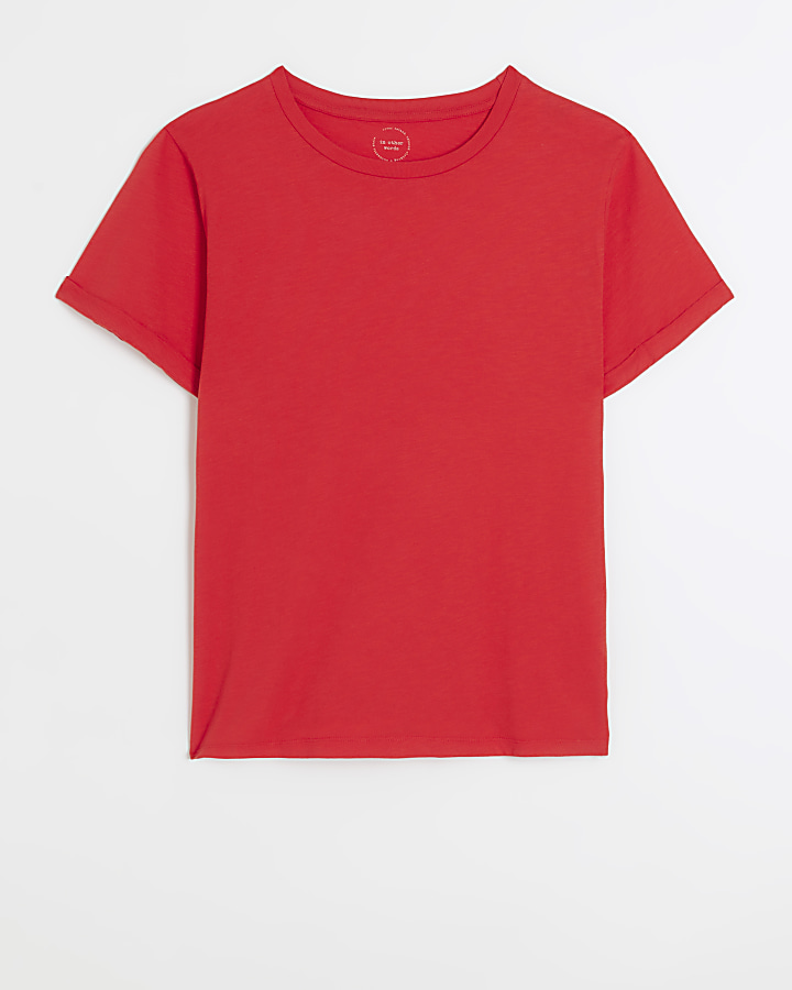 Red rolled sleeve t-shirt