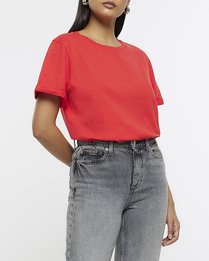 Red rolled sleeve t-shirt
