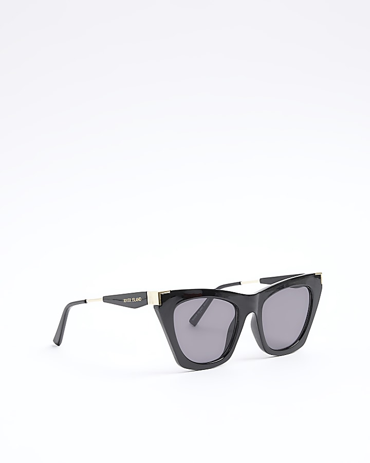 Black pointed cat eye sunglasses