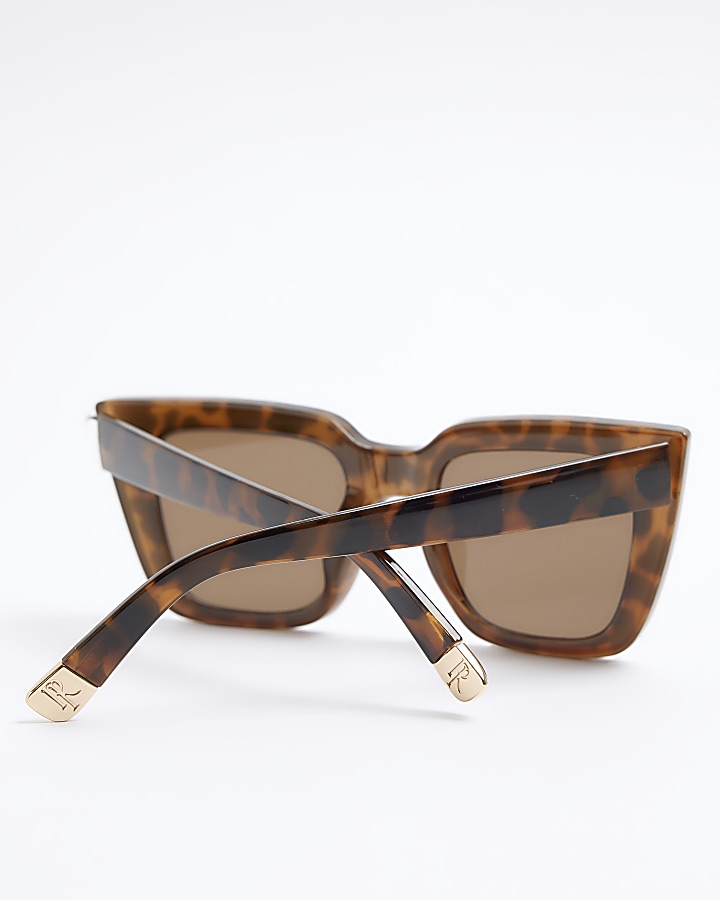 Brown tortoise oversized cat eye sunglasses