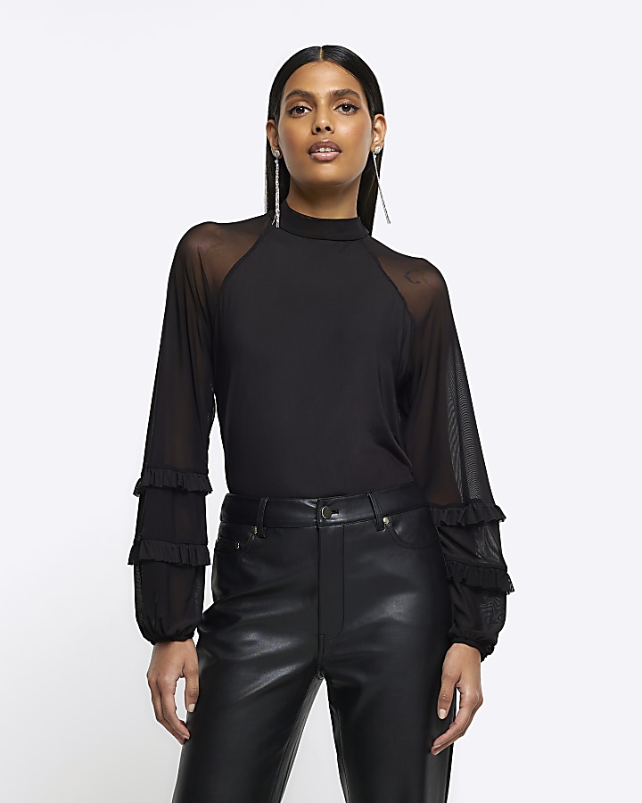 https://images.riverisland.com/image/upload/t_ProductImagePortraitMedium/903188_main