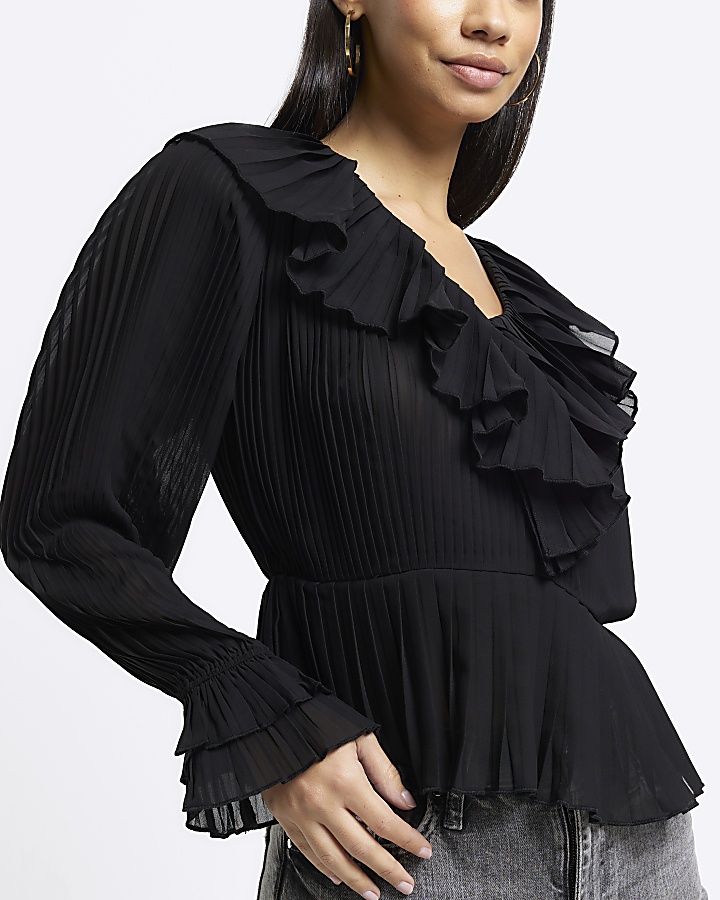 Black plisse frill blouse