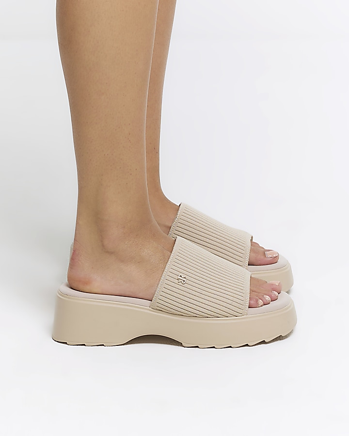 Beige flatform online sandals