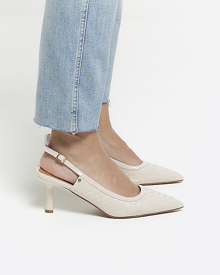 Beige on sale court heels