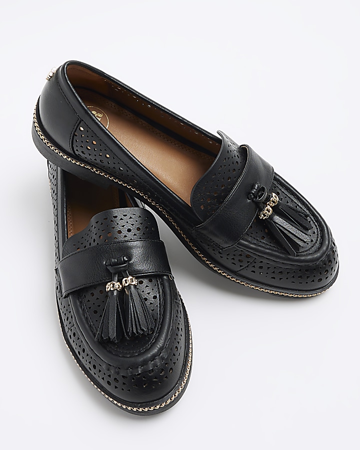 Black cut out tassel loafers