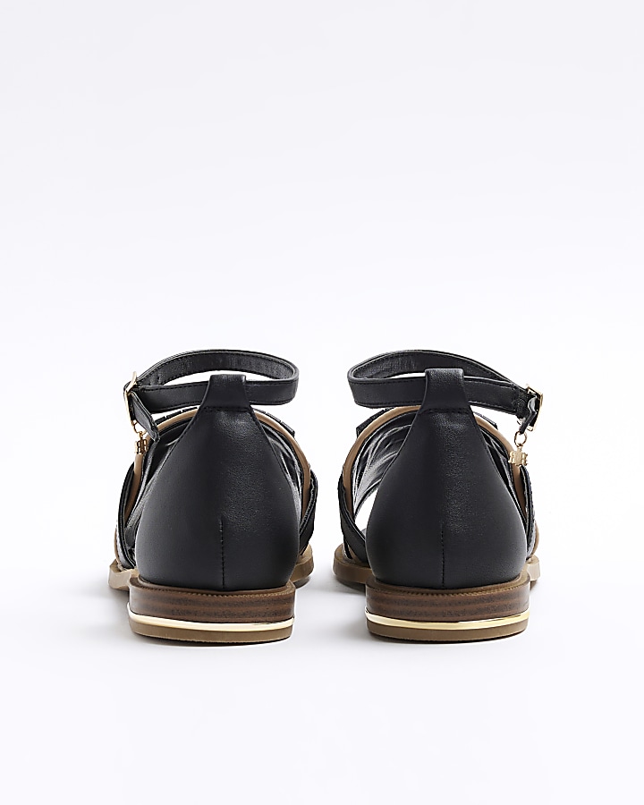 Black peep toe flat sandals