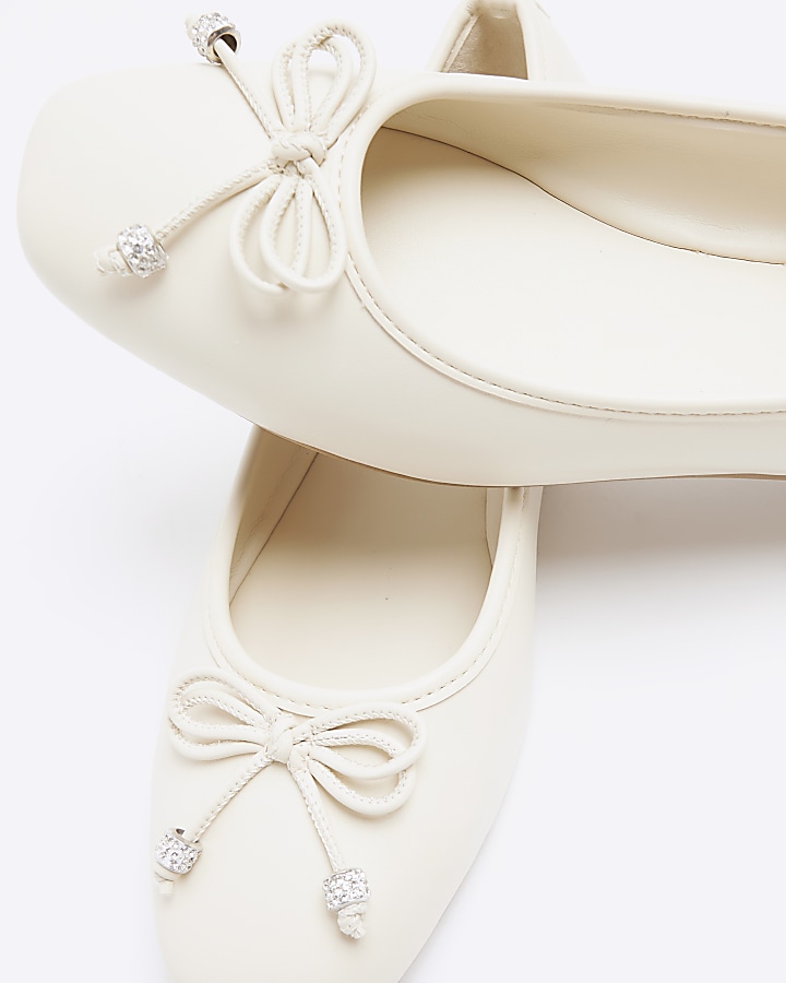 Cream bow detail ballet pumps River Island