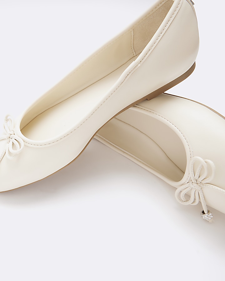 Cream bow detail ballet pumps River Island