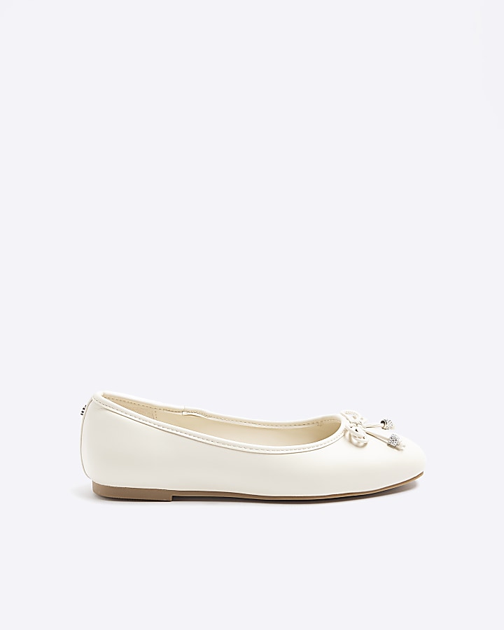 Cream store ballerina pumps