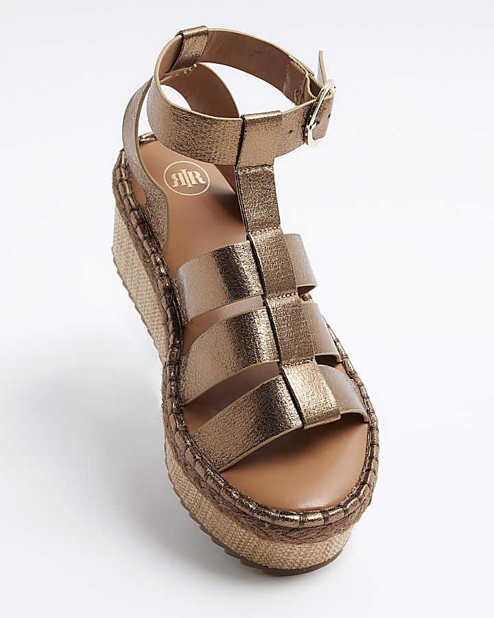 Bronze gladiator flatform sandals
